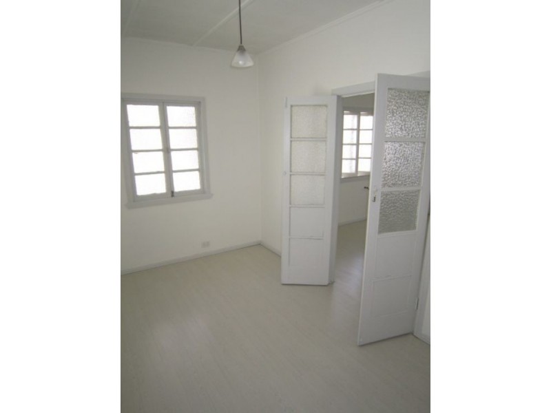 1/12 Fisher Avenue, Southport QLD 4215