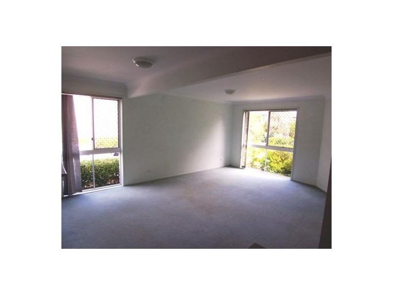 3/90 Pohlman Street, Southport QLD 4215