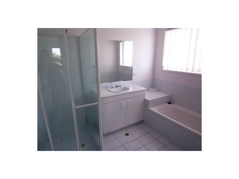 3/90 Pohlman Street, Southport QLD 4215