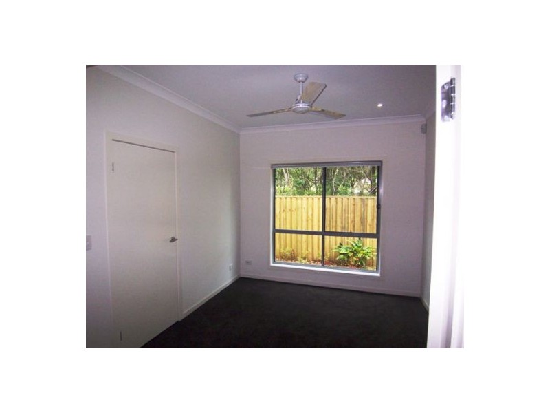 8/16-18 Geoff Wolter Drive West, Molendinar QLD 4214