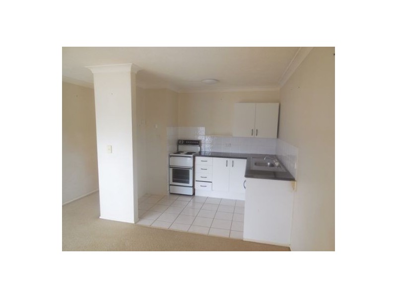 2/49 Railway Street, Southport QLD 4215