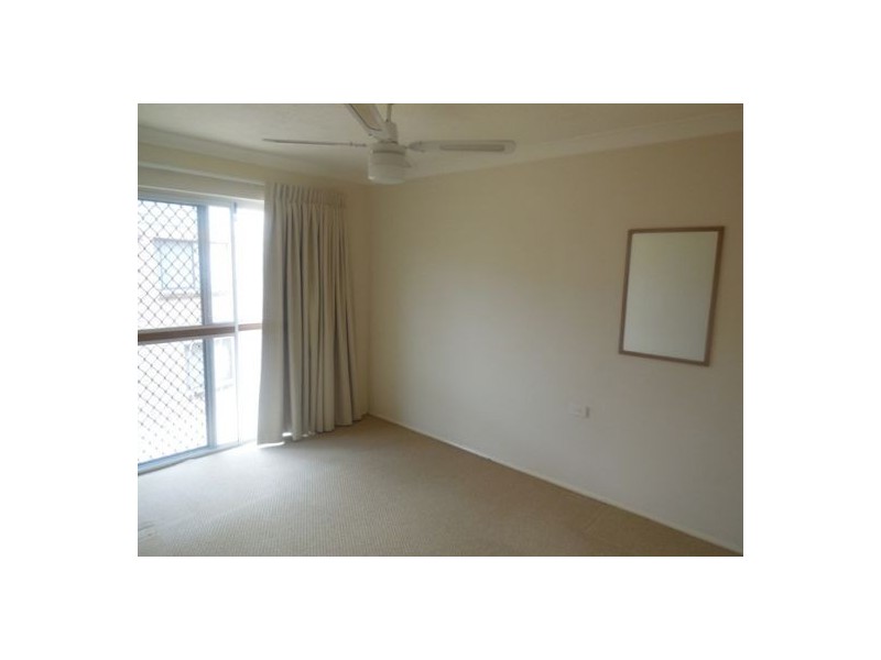 2/49 Railway Street, Southport QLD 4215