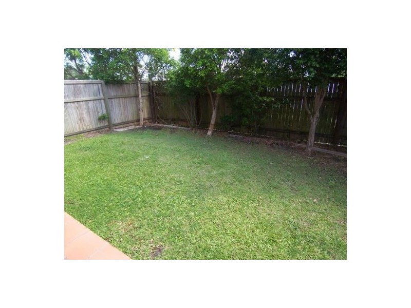 1/101 Eugaree Street, Southport QLD 4215