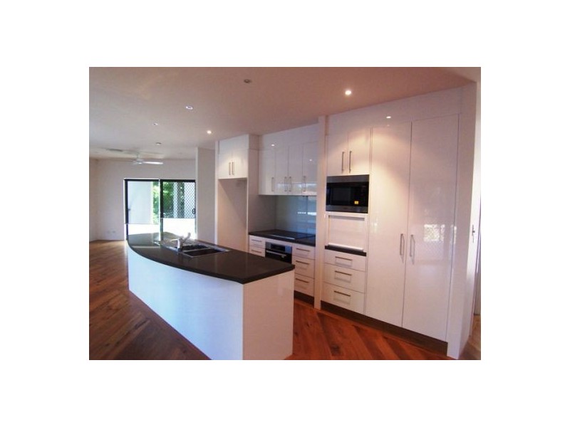 4/134 Ridgeway Avenue, Southport QLD 4215
