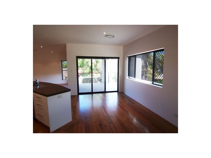 4/134 Ridgeway Avenue, Southport QLD 4215
