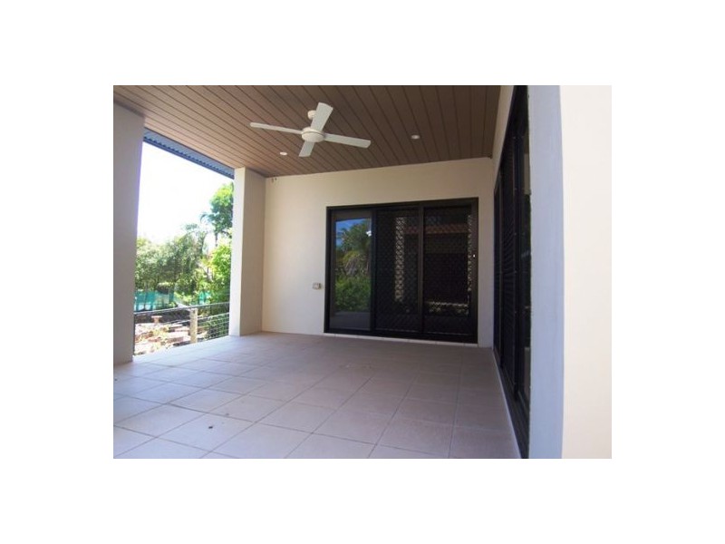 4/134 Ridgeway Avenue, Southport QLD 4215