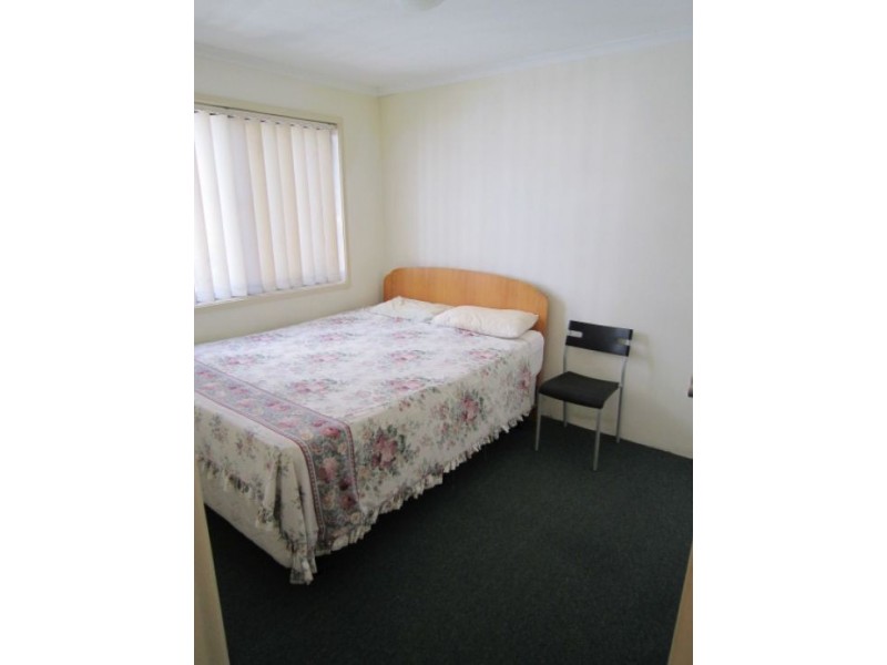 7/4 Baker Avenue, Labrador QLD 4215