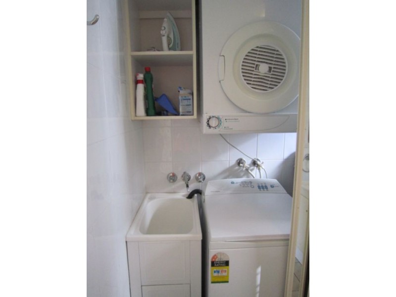 7/4 Baker Avenue, Labrador QLD 4215