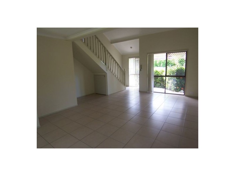 5/212 Central Street, Labrador QLD 4215