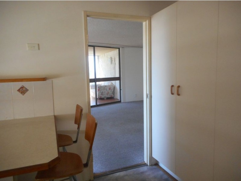 2 / 51 Marine Parade, Redcliffe QLD 4020