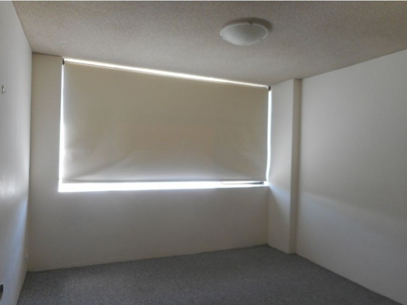 2 / 51 Marine Parade, Redcliffe QLD 4020