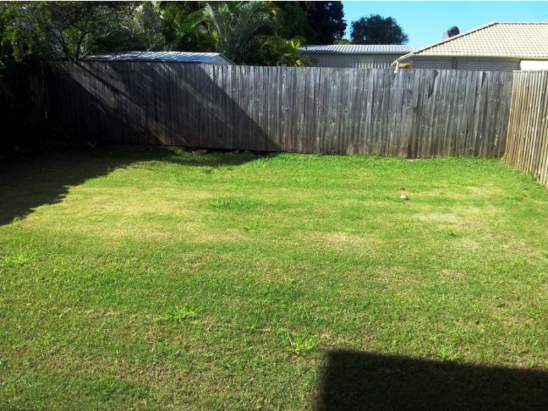 76 Victoria, Woody Point QLD 4019