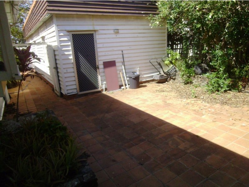 43 Sydney Street, Redcliffe QLD 4020