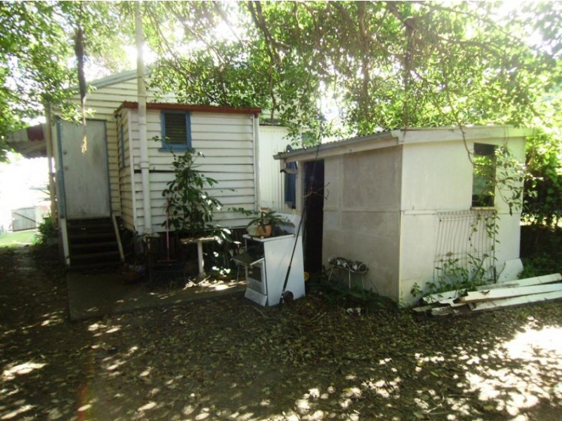 40 Oxley Avenue, Woody Point QLD 4019