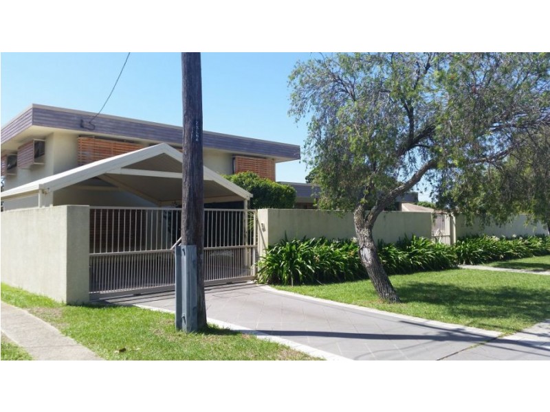 35-37 Recreation Street, Redcliffe QLD 4020