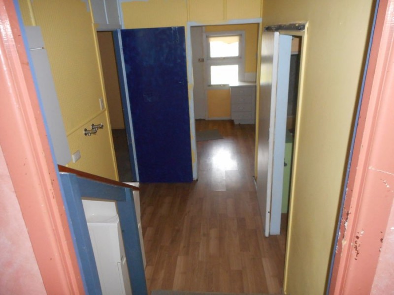 50 Anzac Avenue, Redcliffe QLD 4020