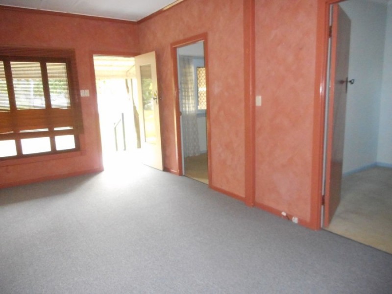 50 Anzac Avenue, Redcliffe QLD 4020