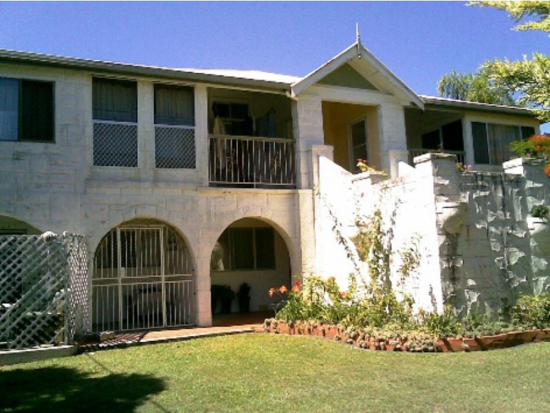 2/22 Alfred Street, Woody Point QLD 4019