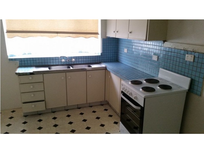 2/22 Alfred Street, Woody Point QLD 4019