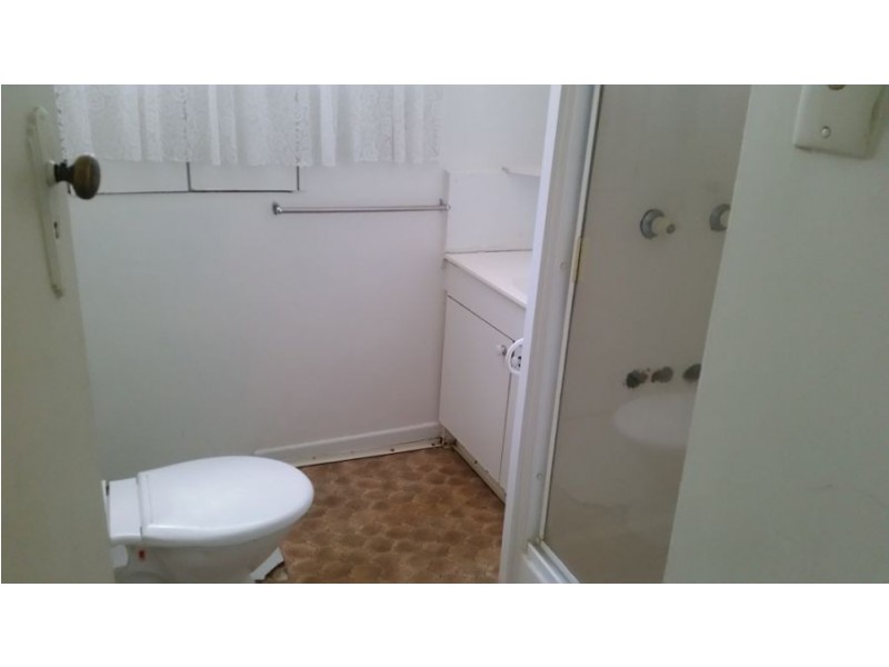 2/22 Alfred Street, Woody Point QLD 4019