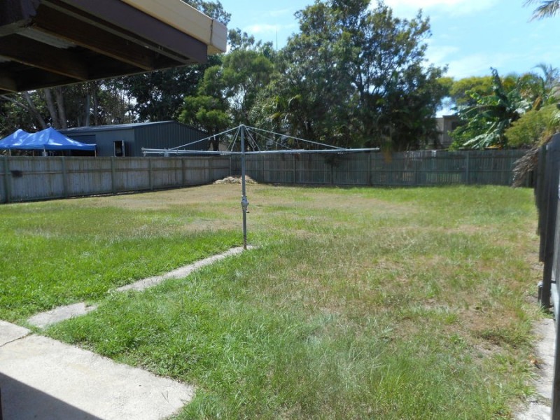 24 Sportsground St, Redcliffe QLD 4020