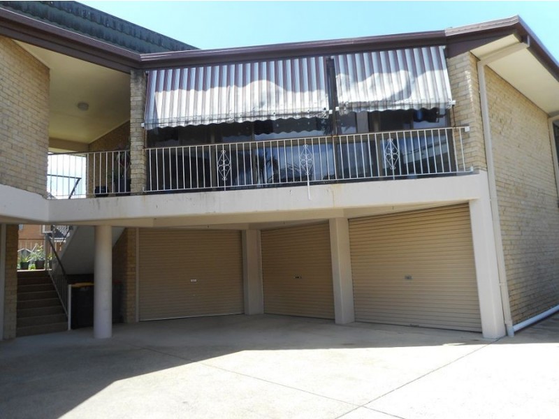 4/96 OXLEY AVENUE, Woody Point QLD 4019
