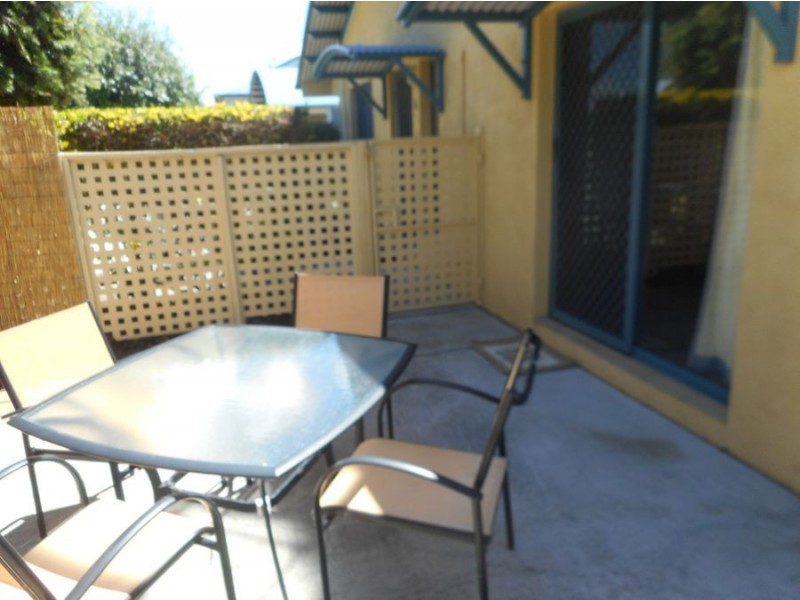 8/10 BAYNES STREET, Margate QLD 4019