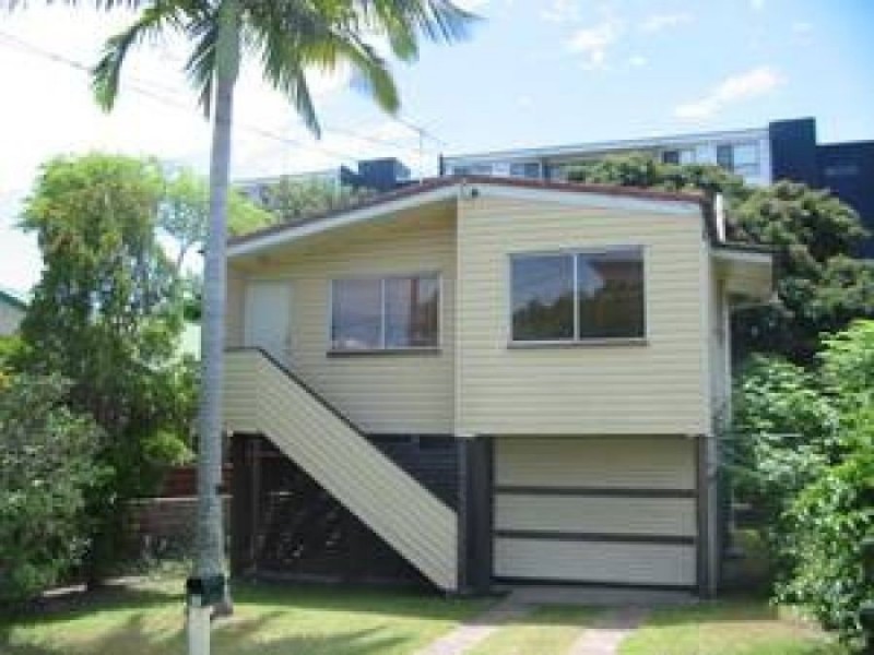 34 LOUIS ST, Redcliffe QLD 4020
