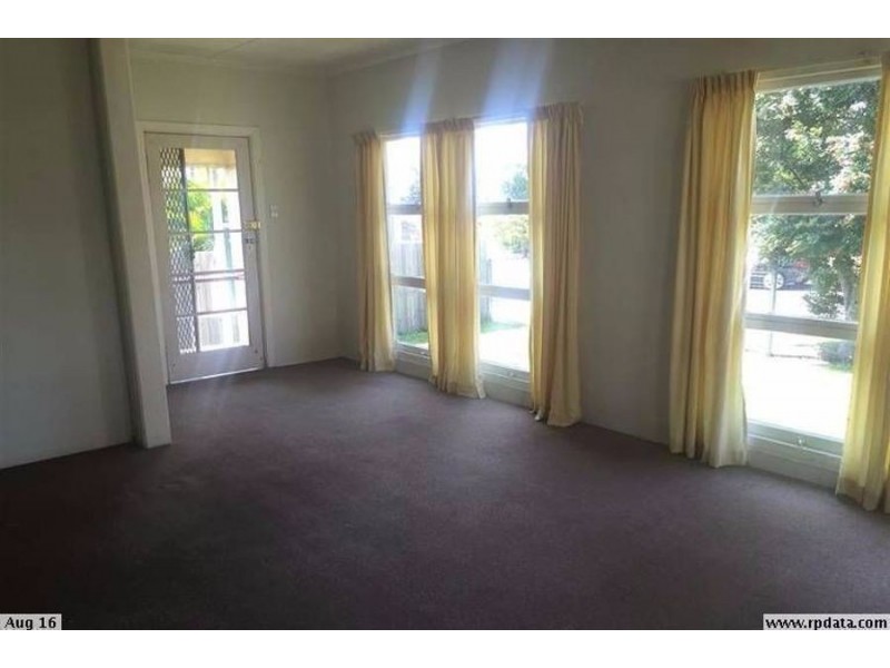 57 GRIFFITH ROAD, Scarborough QLD 4020