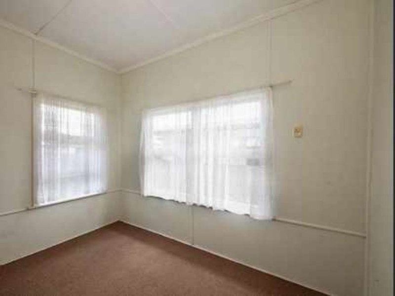 57 GRIFFITH ROAD, Scarborough QLD 4020