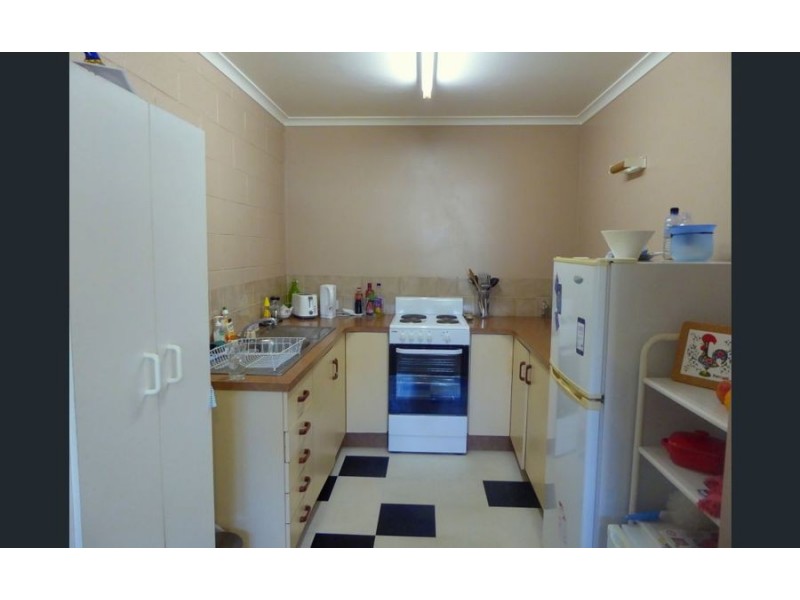 22 SILVYN STREET, Redcliffe QLD 4020