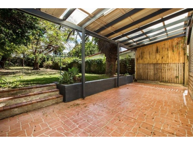 145 MEIN STREET, Scarborough QLD 4020