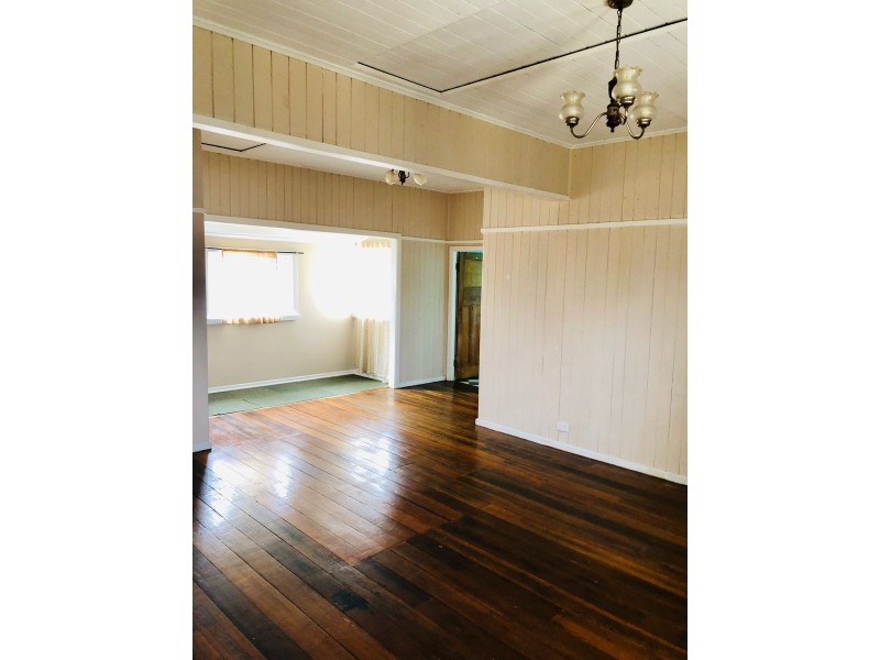 11 Hale Street, Margate QLD 4019