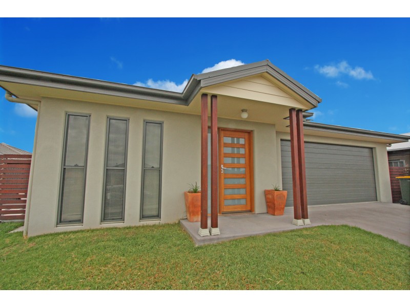 22 Niven Parade, Rutherford NSW 2320