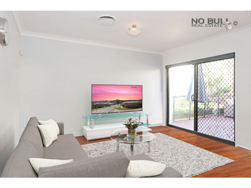 11 Hampton Way, Maryland NSW 2287