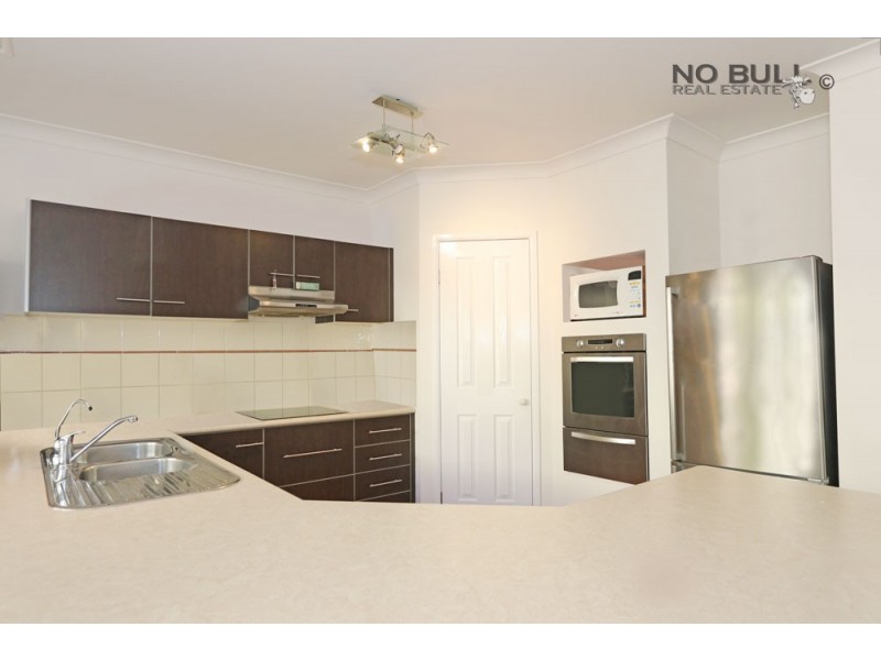 11 Hampton Way, Maryland NSW 2287