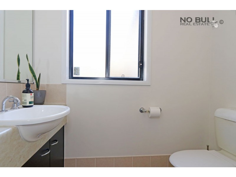 11 Hampton Way, Maryland NSW 2287