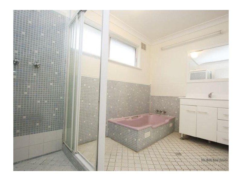 77 Seaham Street, Holmesville NSW 2286