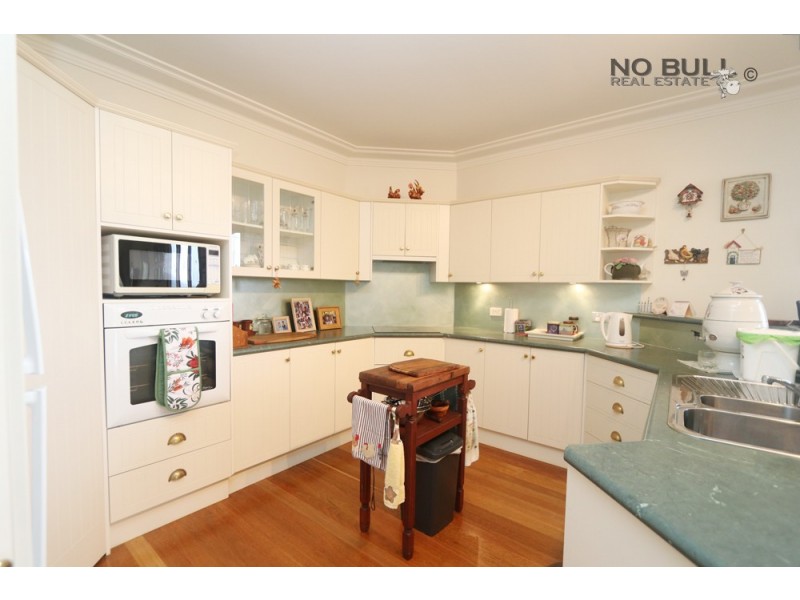 8 George Booth Drive, Seahampton NSW 2286