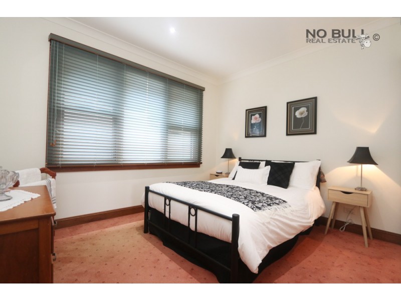 8 George Booth Drive, Seahampton NSW 2286