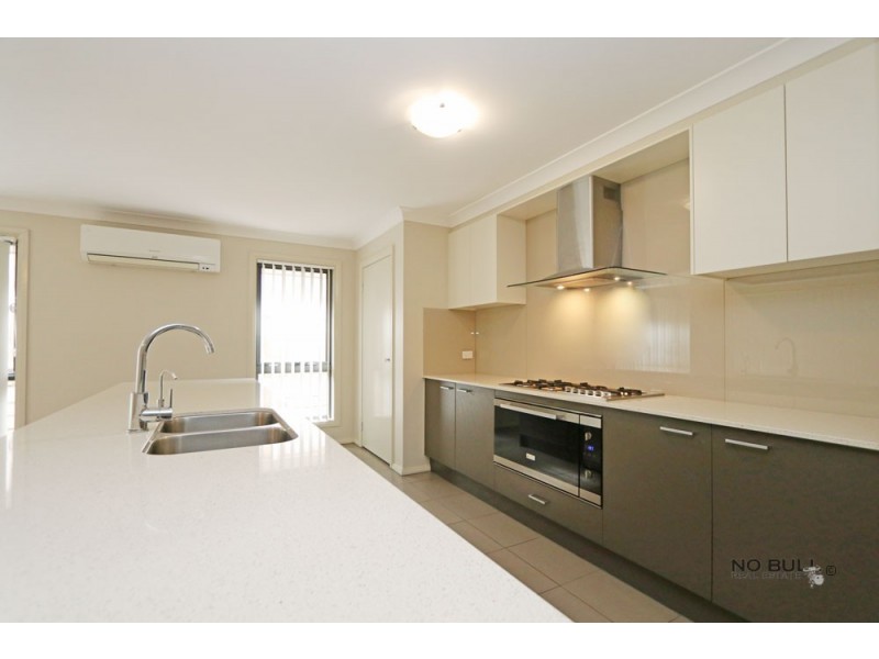 8 Oystercatcher Street, Aberglasslyn NSW 2320