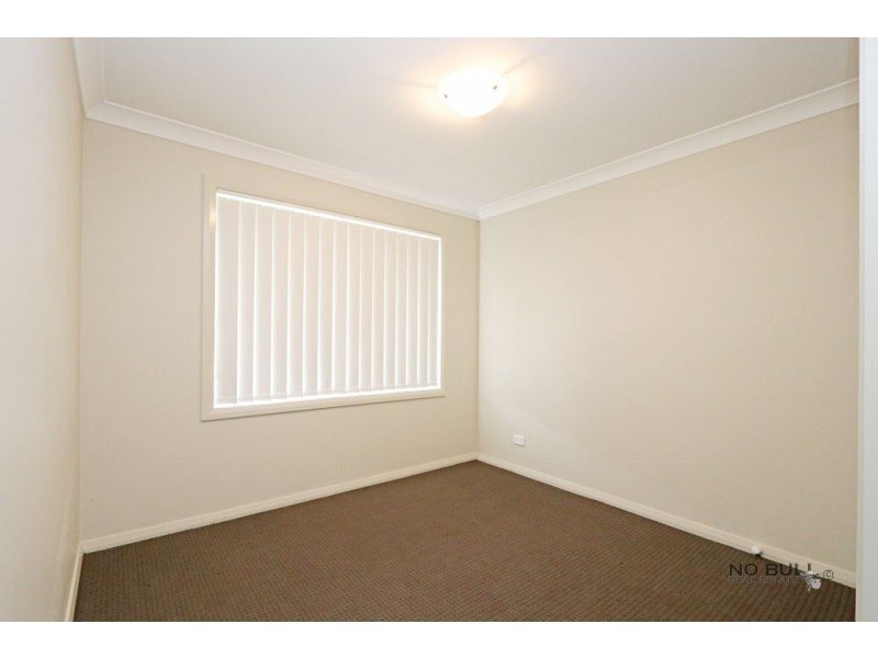 8 Oystercatcher Street, Aberglasslyn NSW 2320