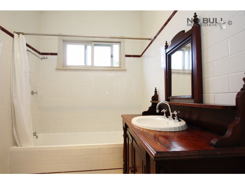 25 Irvine Street, Garden Suburb NSW 2289