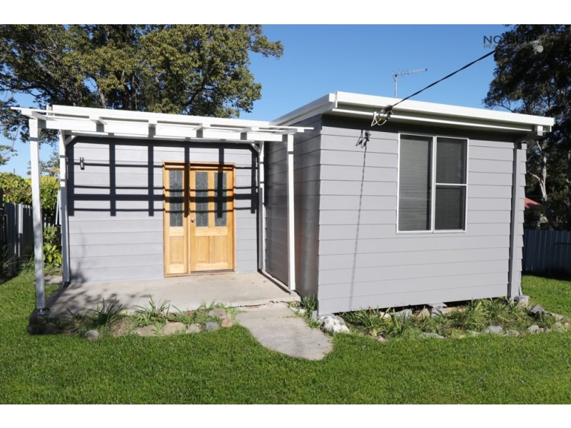 8 Bruce Street, Glendale NSW 2285