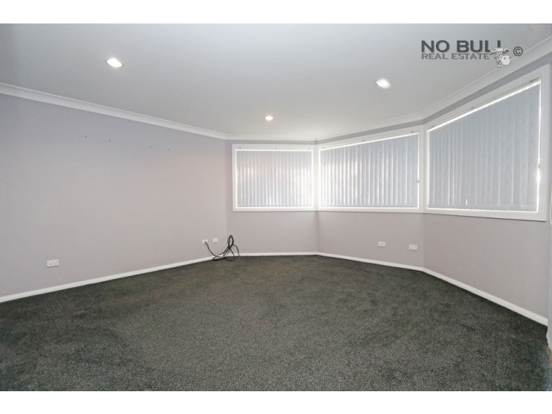 4 Elizabeth Close, Thornton NSW 2322