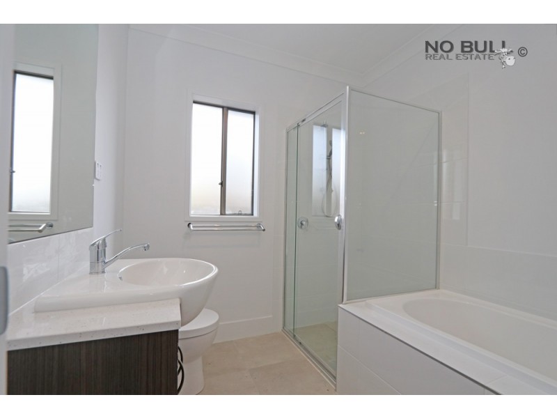 2/41 First Street, Weston NSW 2326