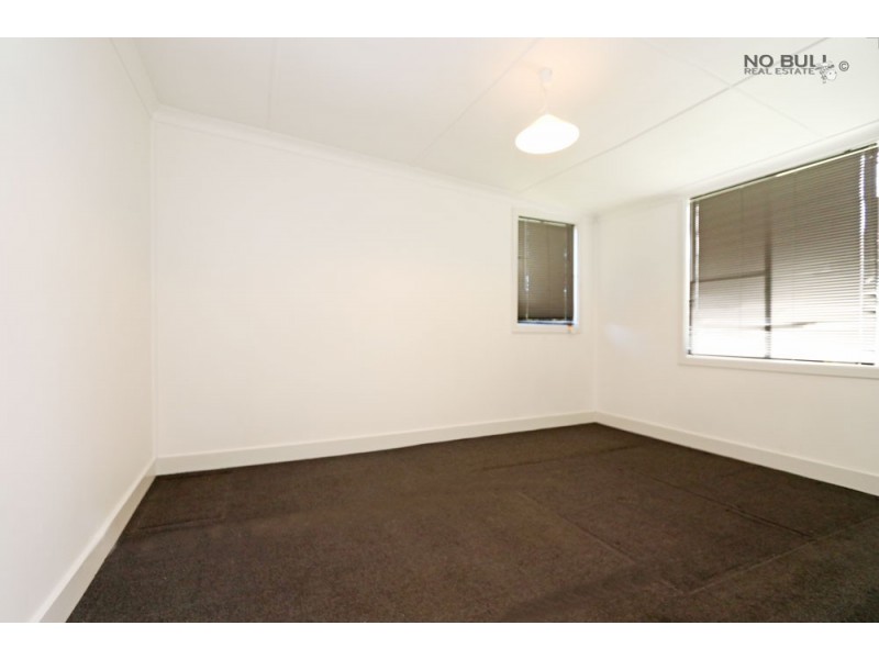 8 Bruce Street, Glendale NSW 2285