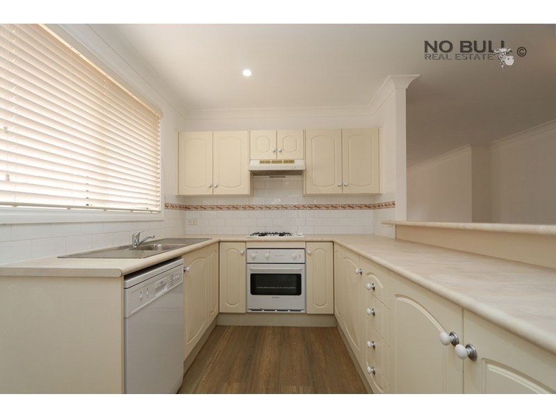 8/68 Fletcher Street, Adamstown NSW 2289