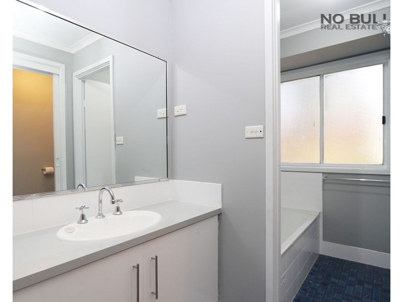 6 Boonabilla Close, Maryland NSW 2287