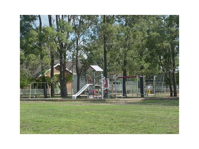 13 Branxton Street, Nulkaba NSW 2325